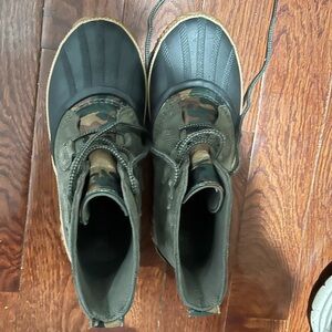 Sorel Camouflage and Black Lace-Up Boots